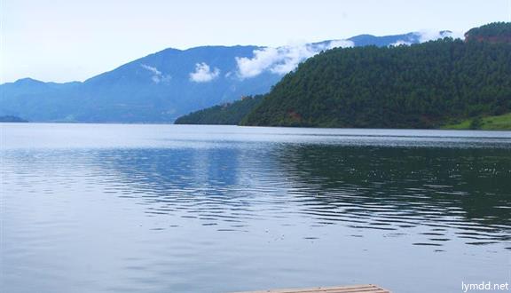 昆明-元謀土林-西昌九十九里溫泉瀑布-瀘沽湖-麗江-大理  8天環(huán)線游